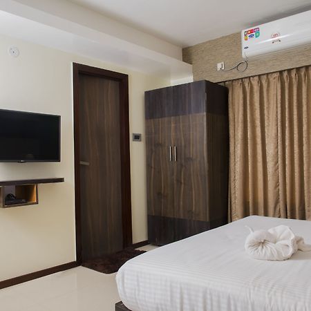 Hotel Durene Bhubaneswar Esterno foto